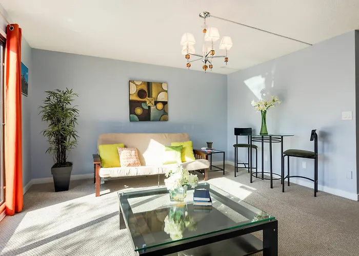 Superb 3Br Mins To Dt, Sait, Prince\'S Island Park By Prowess